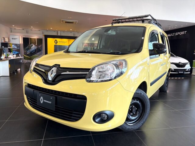 ルノー沼津店に
【 カングー🚗 】入荷しました！

✔︎認定中古車保証１年距離無制限付(有償にて＋１年延長可)
✔︎ガラスコーディング済ルーフバスケット/リアラダー/新品バッテリー/クラシックアロイホイール希望の方はお付けします

詳しくは、トップの
『入荷情報ハイライト』をチェックしてください👀

——————————

《 ROADSTAR 》
ルノー正規販売代理店として、
輸入車・中古車販売から車検・整備・修理までトータルサポート。

静岡・三島・沼津の3店舗で皆さまのカーライフを支えます🚗

#ルノー静岡
#Renault
#ルノーディーラー
#輸入車静岡
#中古車静岡
